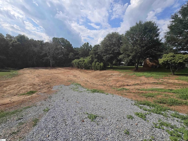 12 Boggs Dr, Liberty, SC 29657