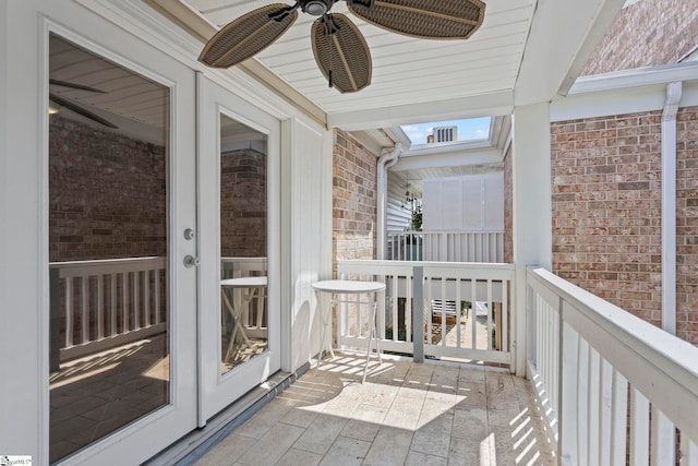 balcony with ceiling fan