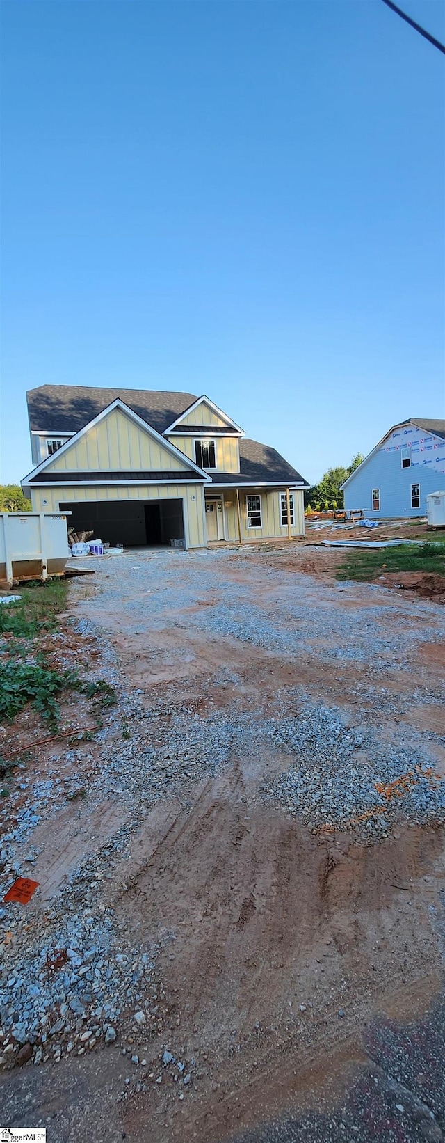 view of front of house featuring a garage