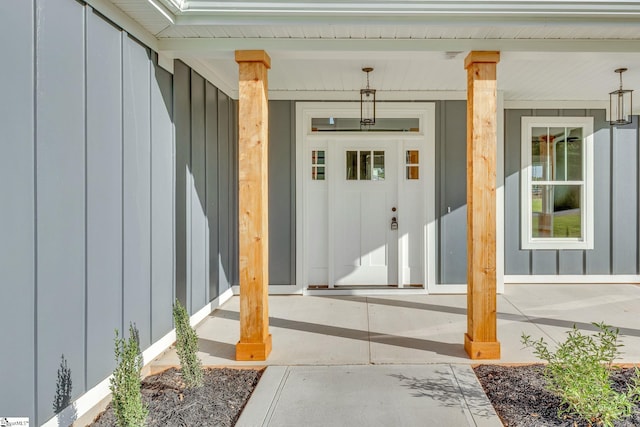 entrance to property with covered porch