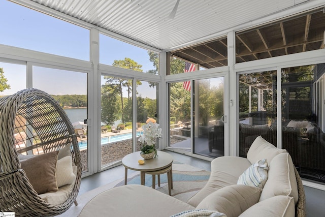 view of sunroom / solarium