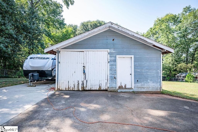 121 Sherman Ct, Piedmont, SC 29673 - view of outbuilding featuring an outdoor structure