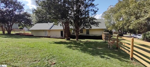 362 Green Hill Dr, Anderson, SC 29621 - back of house featuring fence and a lawn
