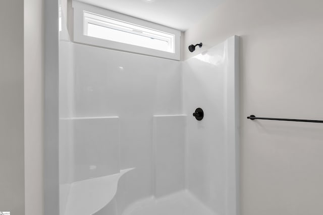 103 Leon Dr, Anderson, SC 29621 - full bathroom featuring a shower