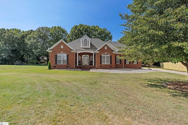 view of front facade with a front lawn