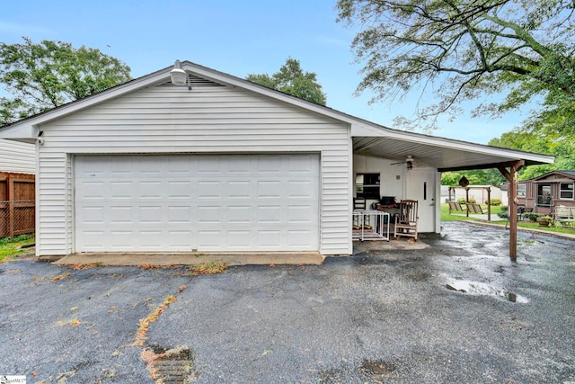 garage with ceiling fan