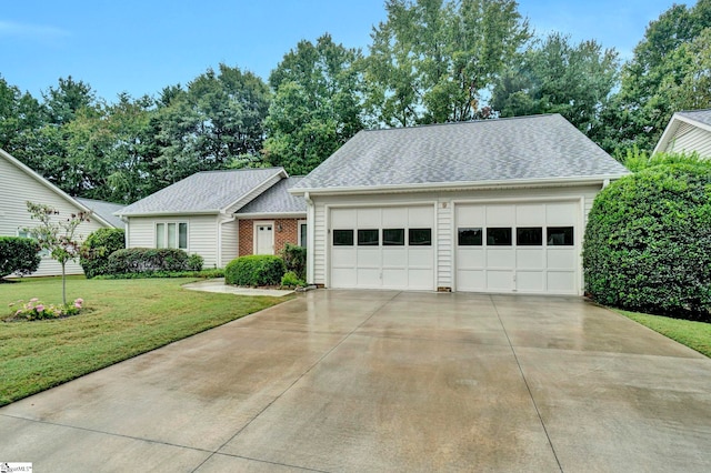 view of front of house featuring a front yard