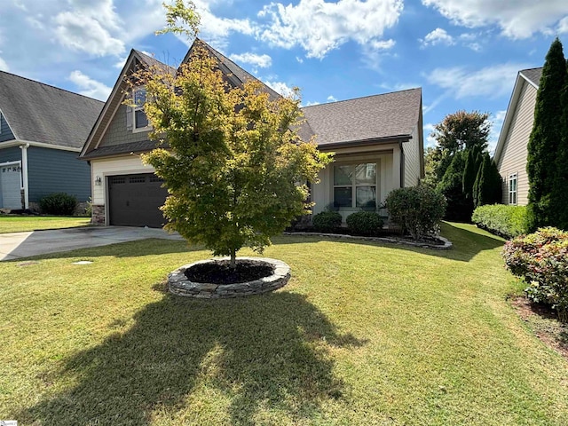 view of front of house with a front yard