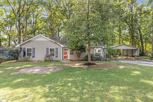 view of front of home featuring a front yard