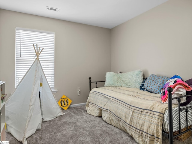 bedroom with carpet flooring