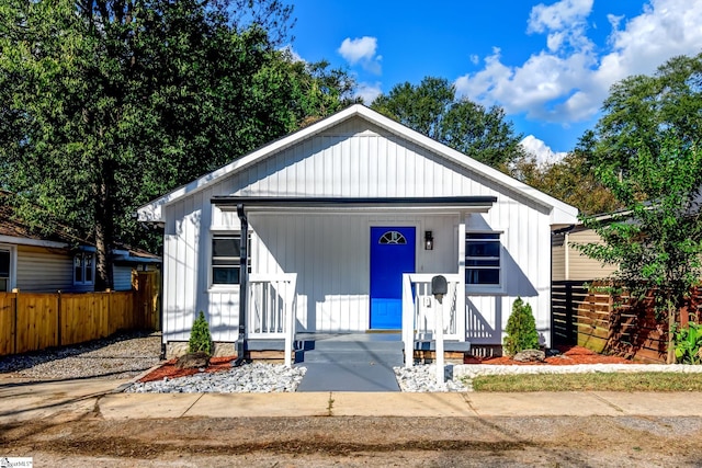 view of front of property with a porch