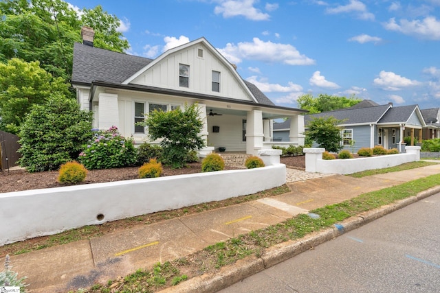 view of front of house featuring a porch