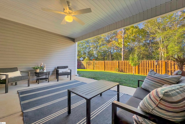 view of patio featuring ceiling fan and an outdoor hangout area