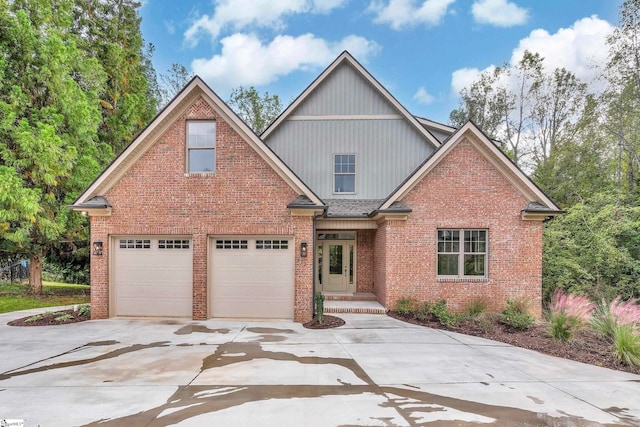 view of front facade featuring a garage