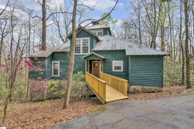304 Cliff Ridge Dr, Cleveland, SC 29635 - view of front facade featuring metal roof