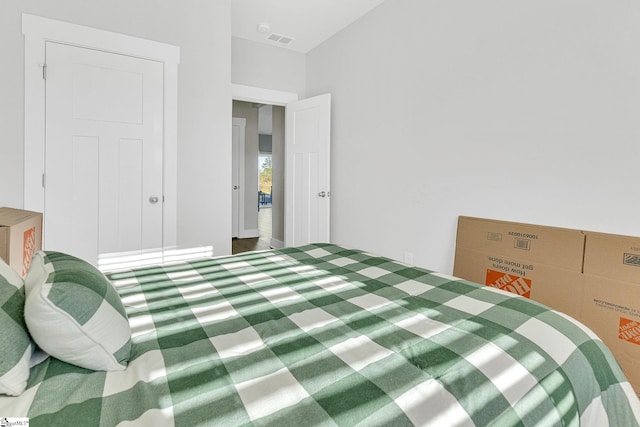 26 Shorncliffe Rd, Simpsonville, SC 29680 - bedroom featuring visible vents