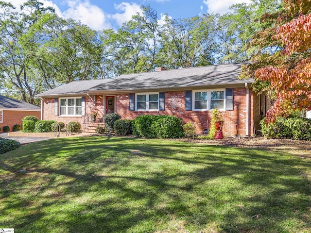 248 Greengate Ln, Spartanburg, SC 29307 - ranch-style house featuring a front yard and brick siding