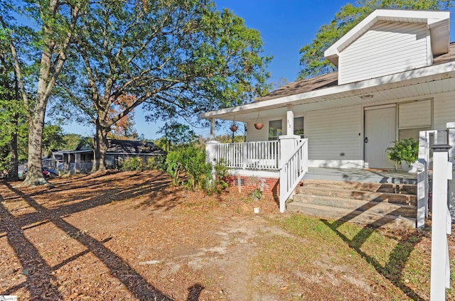 view of front facade featuring covered porch