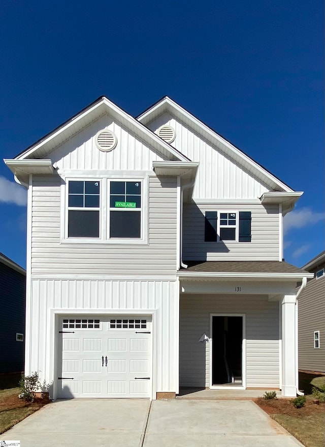 view of front facade with a garage