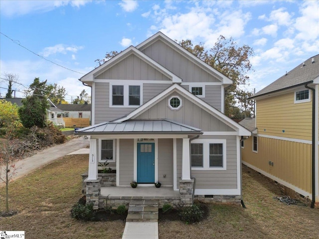 craftsman-style home with a porch