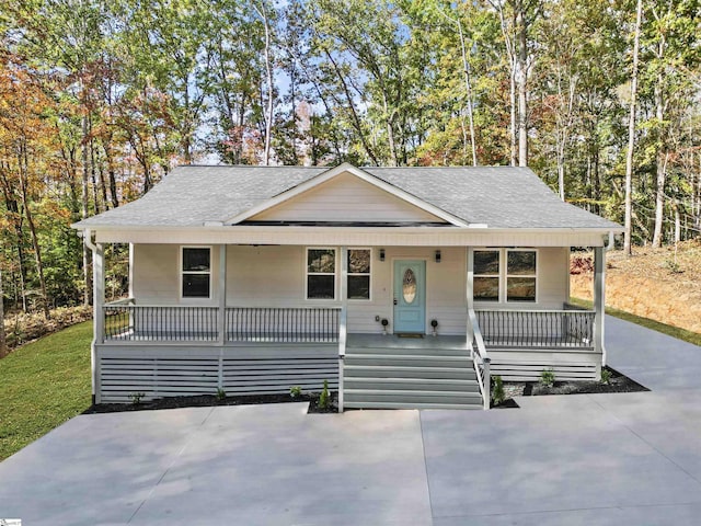 425 Tiger Ln, Westminster, SC 29693 - view of front of home featuring a porch and roof with shingles