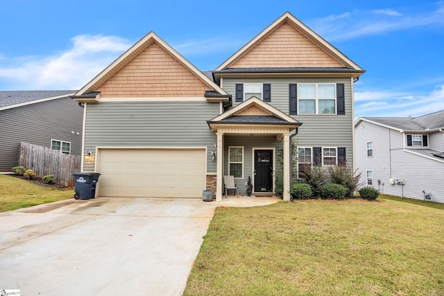 view of front of house featuring a front lawn