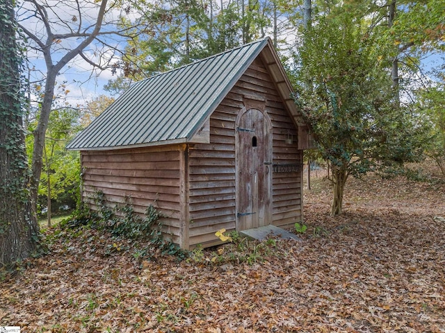 view of outdoor structure