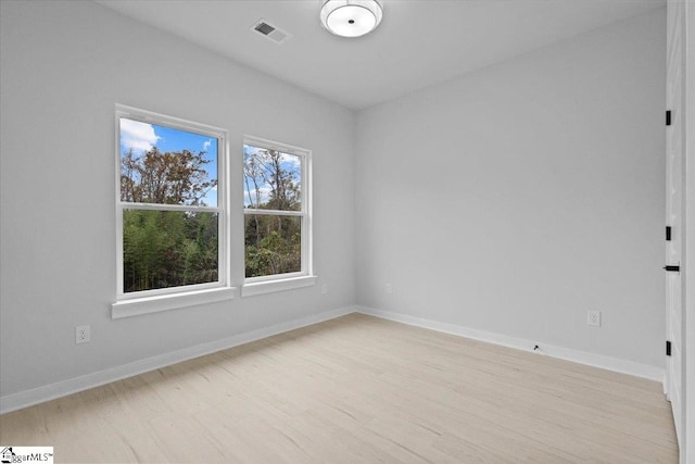 empty room featuring light hardwood / wood-style flooring