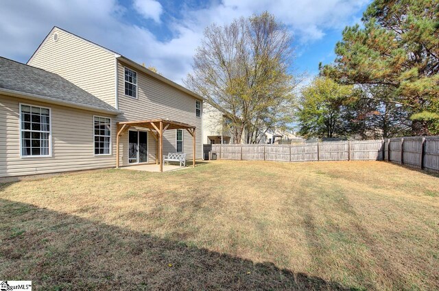 225 Worcester Ln, Easley, SC 29642 - view of yard with a patio