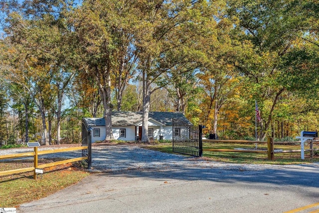 view of front of property