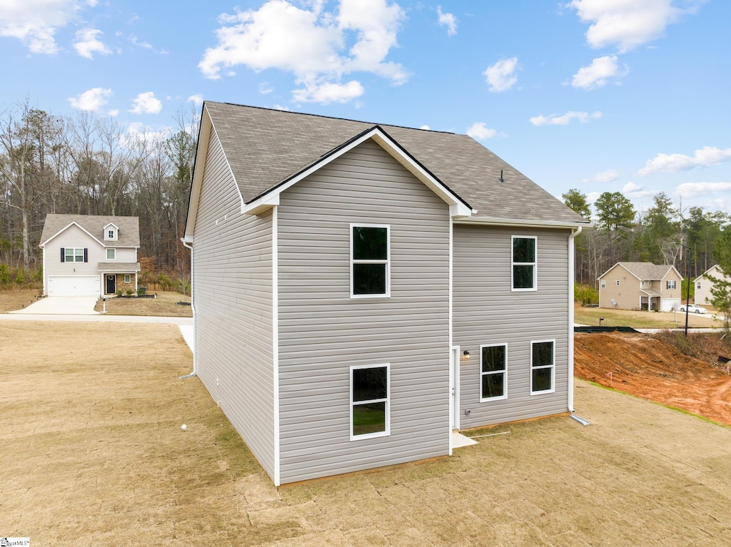 exterior space featuring a yard