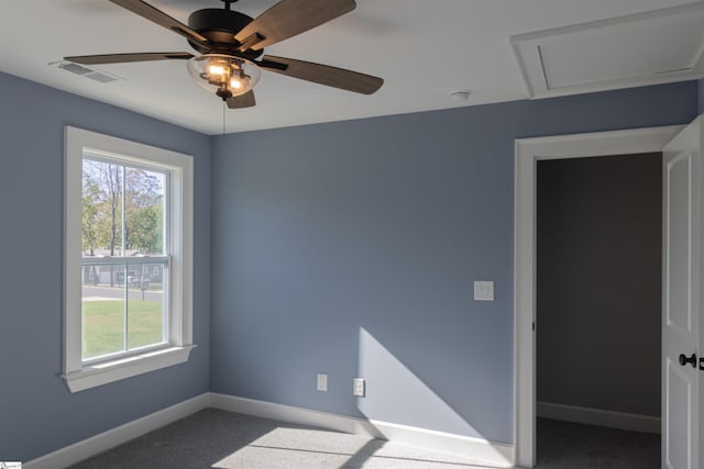 unfurnished room featuring carpet flooring and ceiling fan