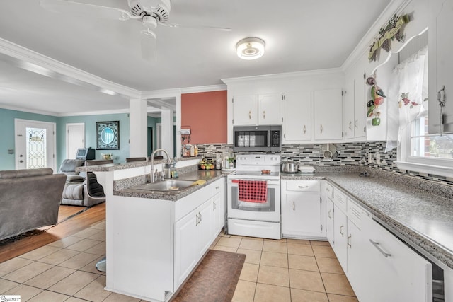 kitchen featuring electric stove, white cabinetry, kitchen peninsula, and ornamental molding