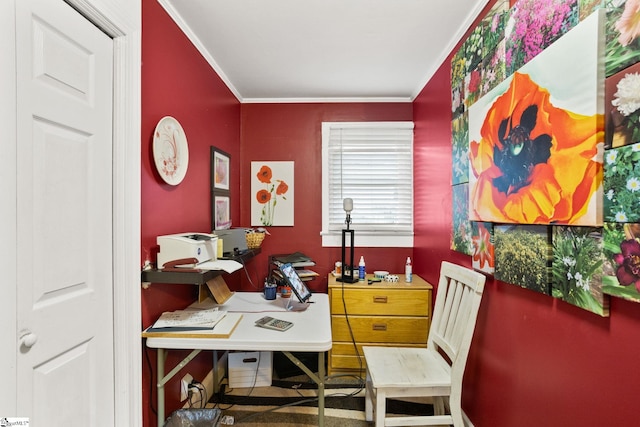 office area with crown molding