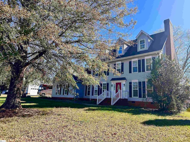 view of front of house featuring a front lawn