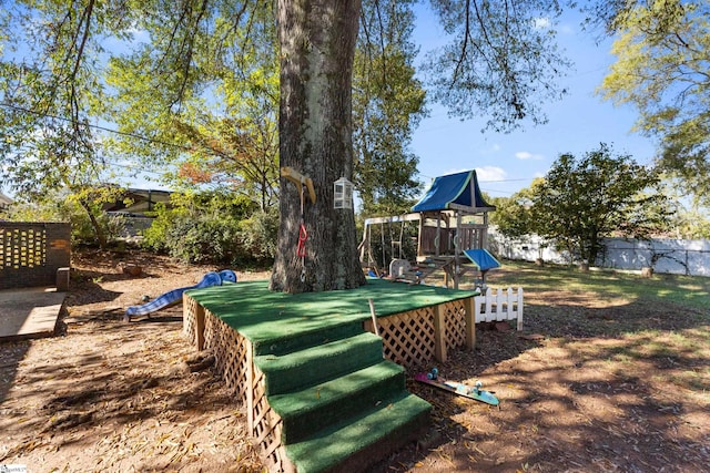 view of yard featuring a playground