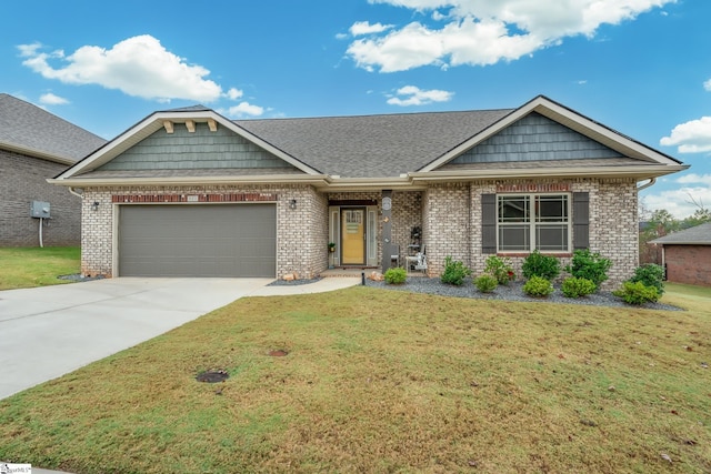 craftsman inspired home featuring a garage and a front yard