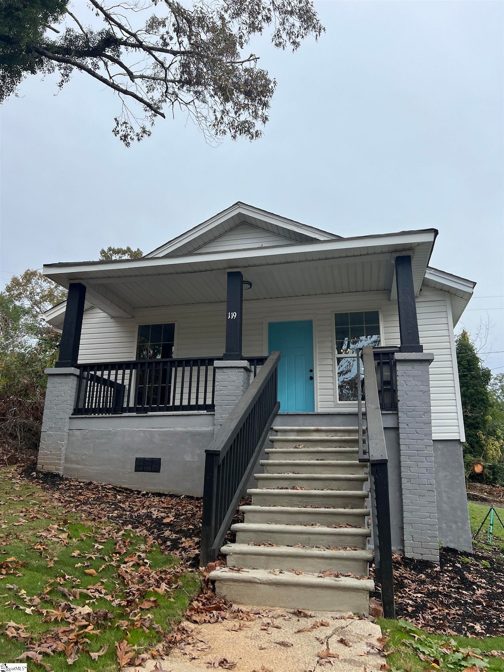 view of front of home with a porch