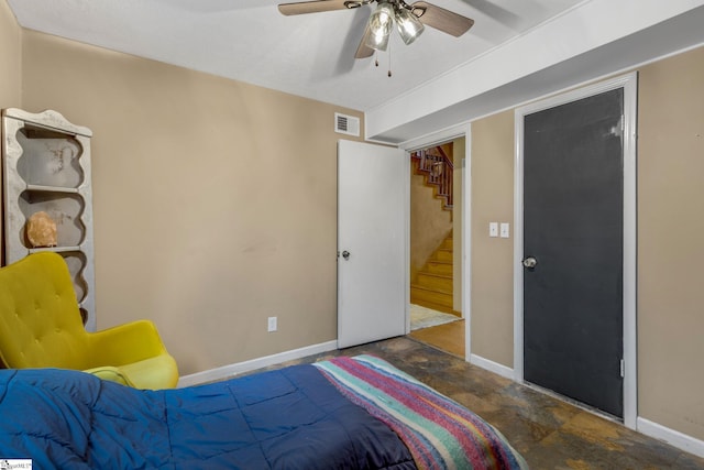 bedroom featuring ceiling fan