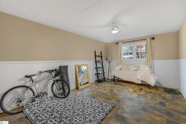 bedroom featuring ceiling fan