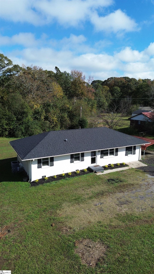 exterior space featuring a yard