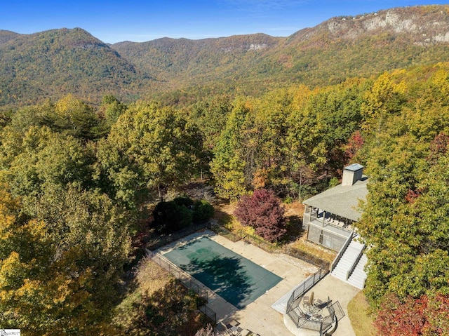 bird's eye view featuring a mountain view