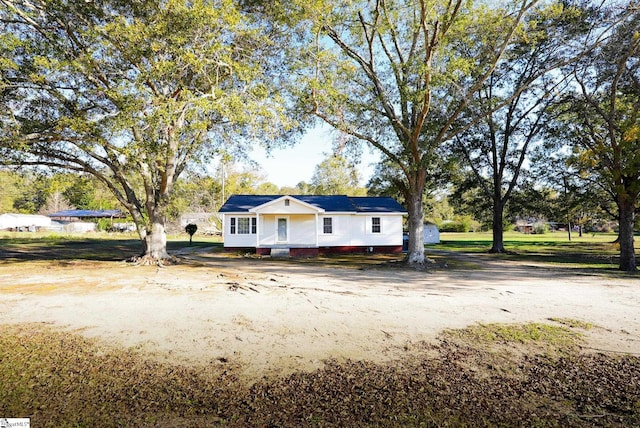 view of raised ranch