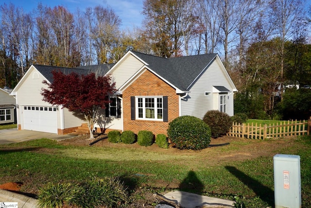 view of front of property with a front yard