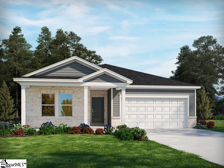 104 Hazelcroft Dr, Fountain Inn, SC 29644 - view of front facade featuring a garage and a front yard