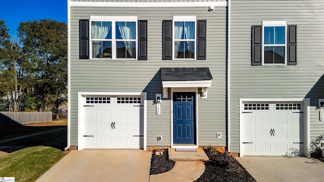 view of front of house with a garage