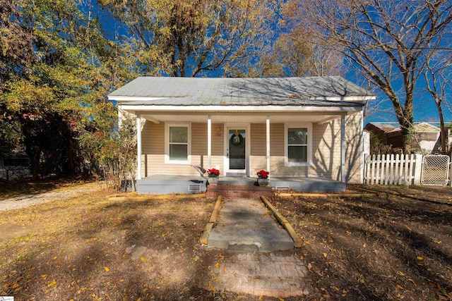 bungalow featuring covered porch