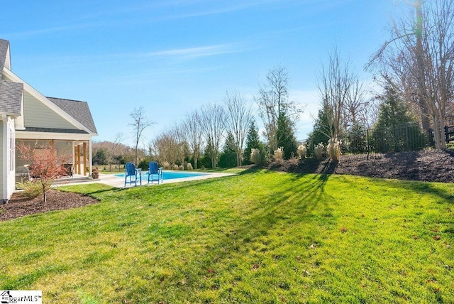 view of yard featuring a patio area