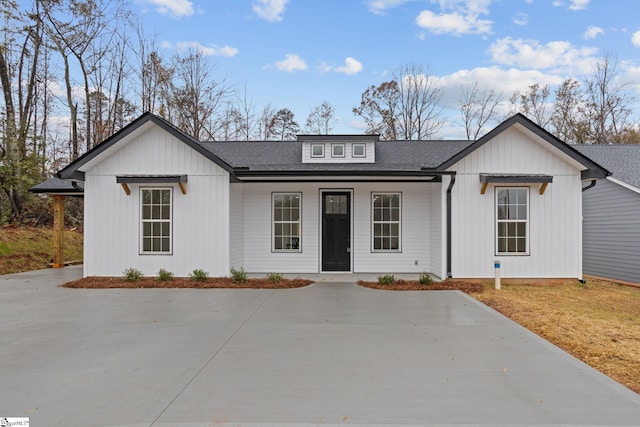 view of modern farmhouse