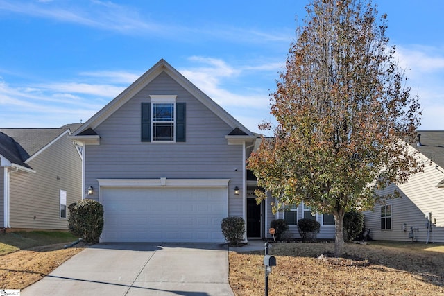 view of front property featuring a garage